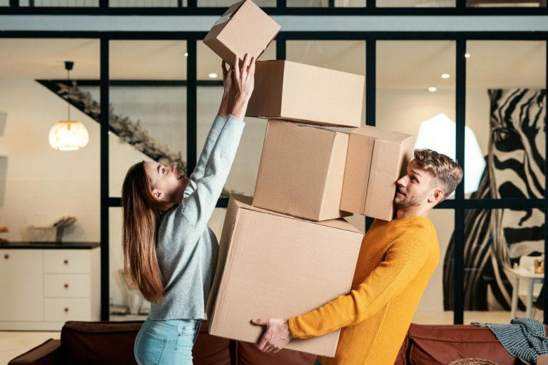 Déménagement Particulier vs Entreprise: Comparaison