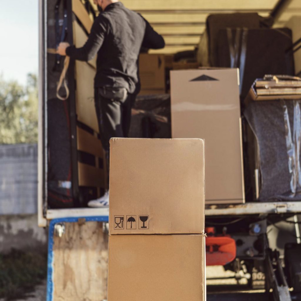 Autorisation de stationnement pour un déménagement : pourquoi est-ce indispensable ?