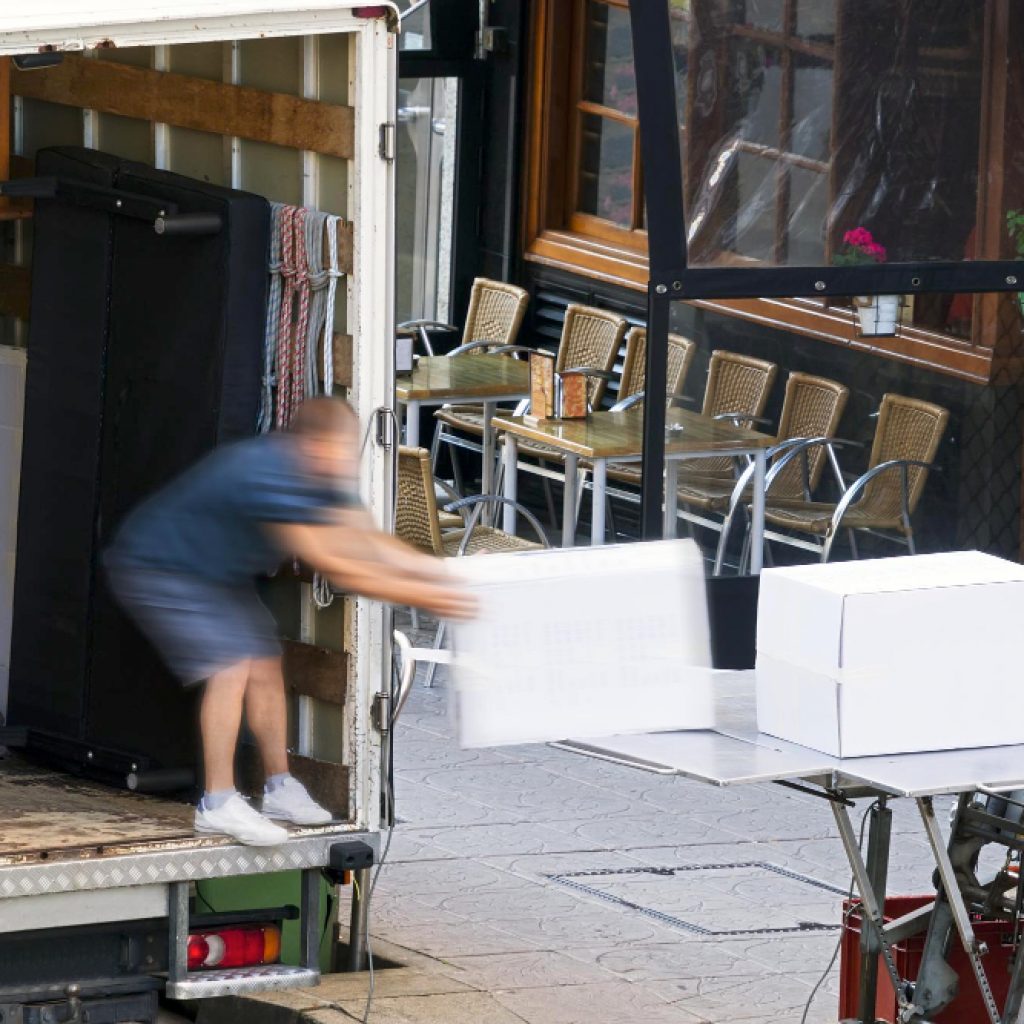 Monte-meubles et déménagement : une solution incontournable pour les accès difficiles